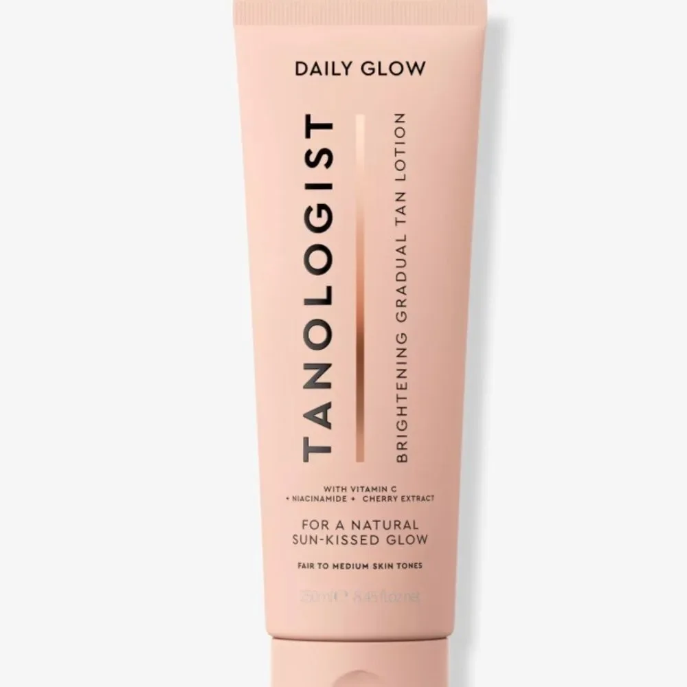 Tanologist‎ Daily Glow Brightening Gradual Tan Lotion